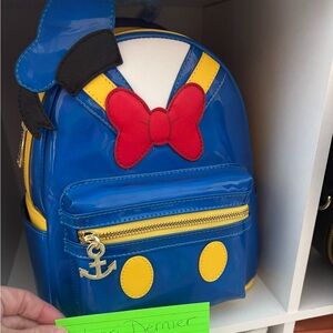 NWT Donald Duck Loungelfy